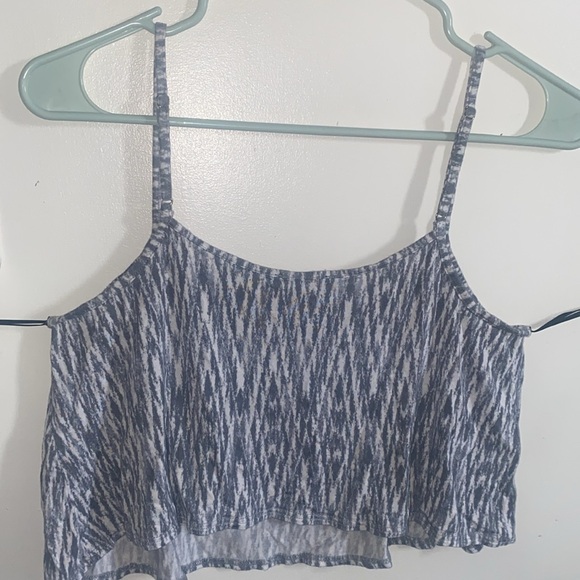 Small Crop Top - Picture 3 of 4